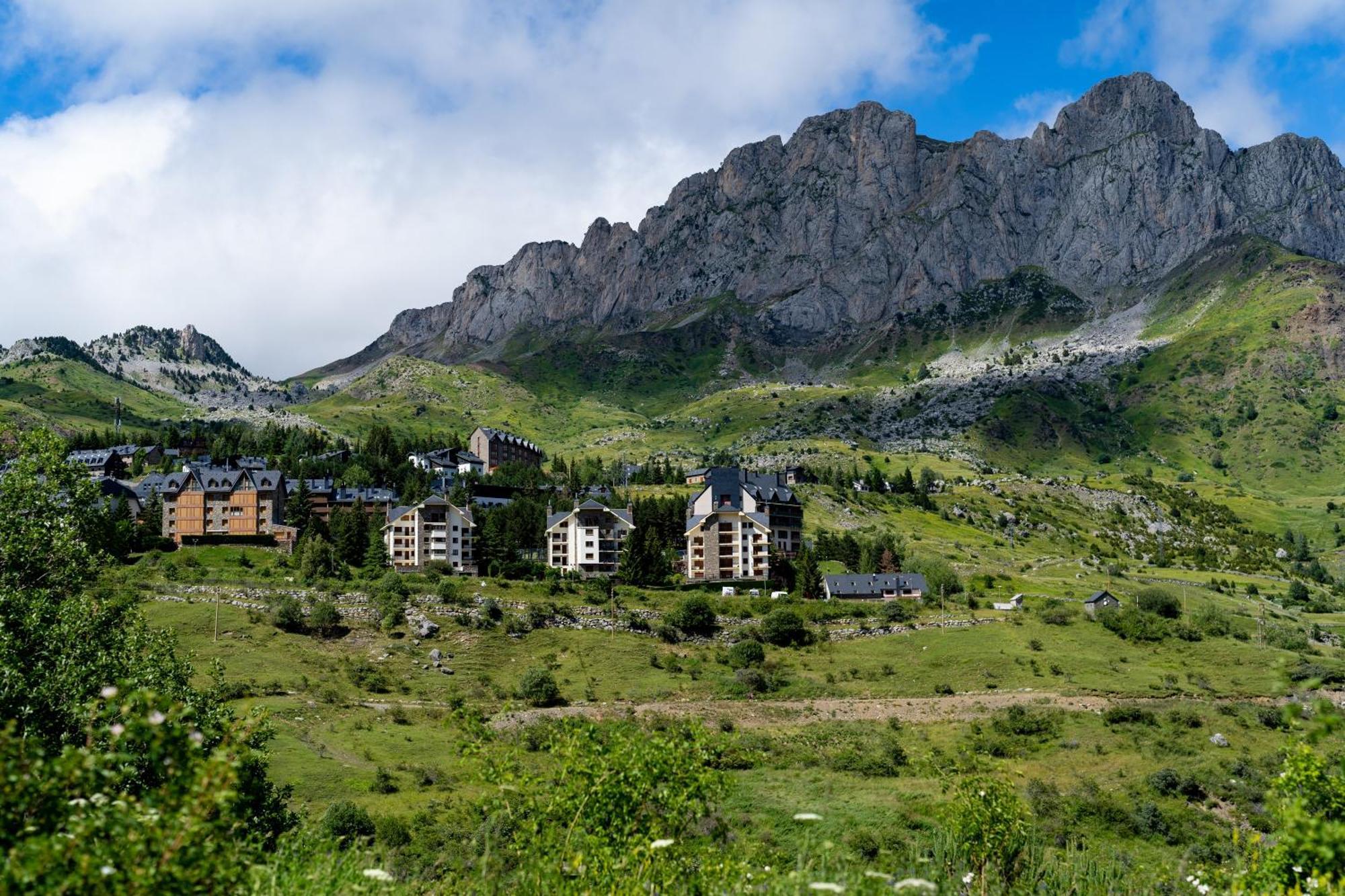 Snoe Hotel Formigal Luaran gambar